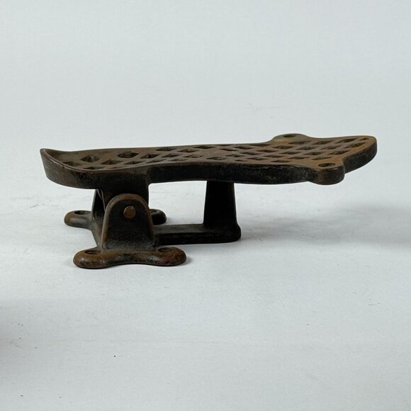 Vintage Cast Iron Machine Foot Pedal With Intricate Rustic Lattice Design - Picture 6 of 10